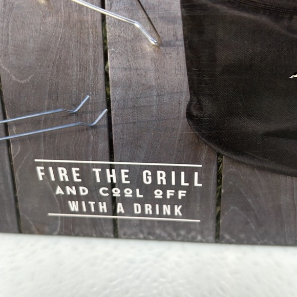 Hammer + Axe 2-Piece Mini Grill Insulated Cooler BBQ Set Travel Cool-Cook Combo - Picture 4 of 9